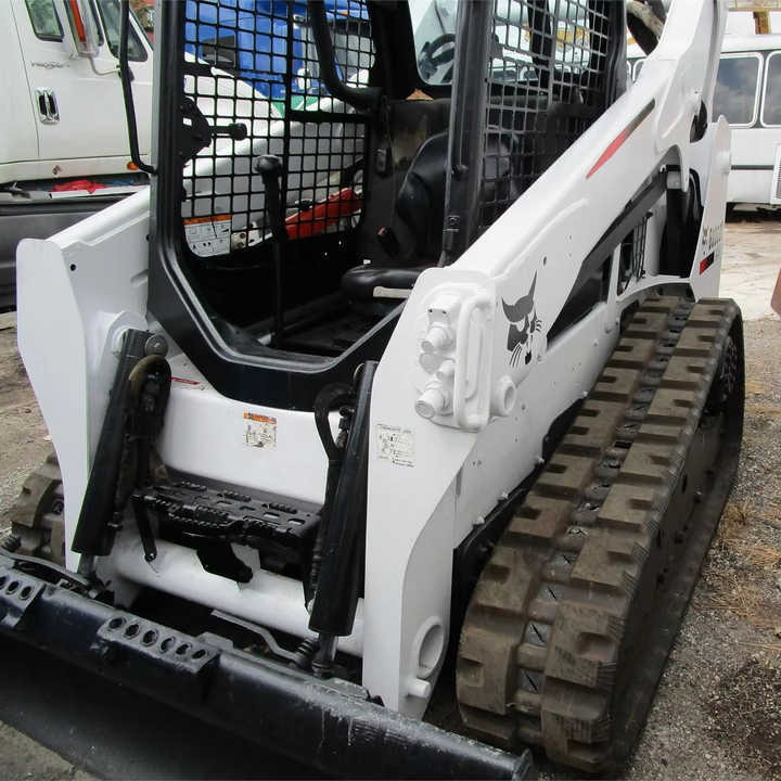 Used Bobcat T590 Used Skid Steer Loader with Good Condition for Sale S160 S185 S300 S330 T590 3T 4T 5T 2T - شيول صغير: صور 1 Used Bobcat T590 Used Skid Steer Loader with Good Condition for Sale S160 S185 S300 S330 T590 3T 4T 5T 2T - شيول صغير: صور 1