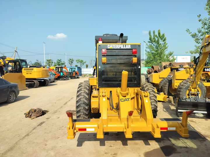Used CAT 140H Motor Grader From Japan with Excellent Performance Caterpillar 140h in Good Condition for Sale - آلة تسوية الأرض: صور 4 Used CAT 140H Motor Grader From Japan with Excellent Performance Caterpillar 140h in Good Condition for Sale - آلة تسوية الأرض: صور 4