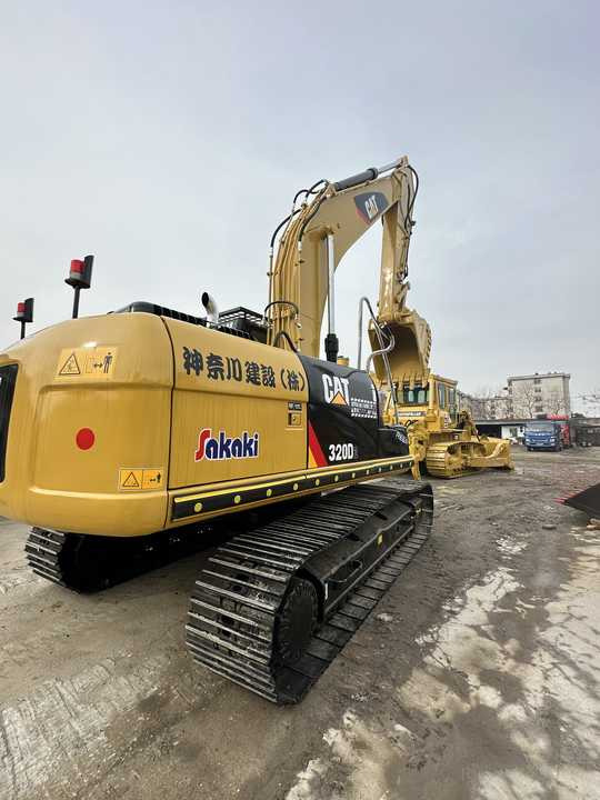 Used CAT 320D2 Excavator | Well-Maintained, Low Hours | Affordable Heavy Machinery for Construction & Mining! - حفارات زحافة: صور 2 Used CAT 320D2 Excavator | Well-Maintained, Low Hours | Affordable Heavy Machinery for Construction & Mining! - حفارات زحافة: صور 2