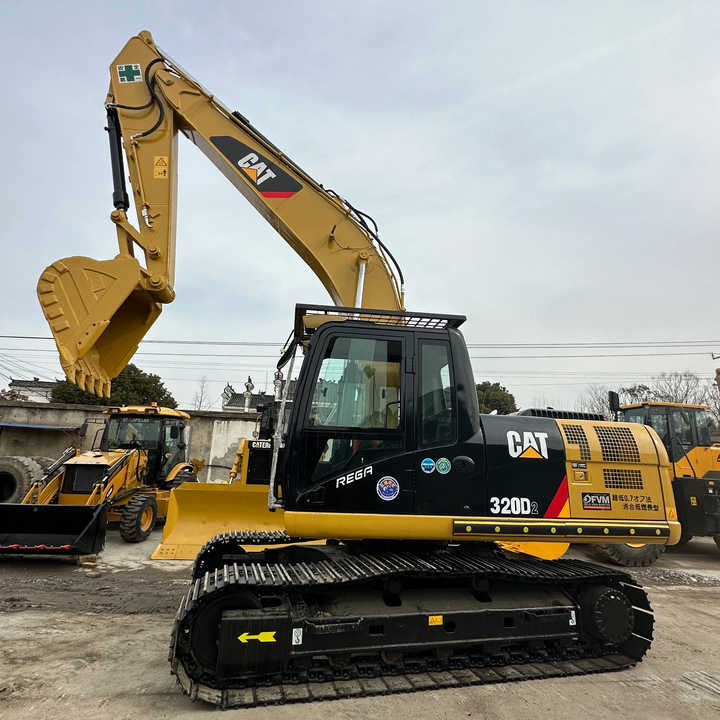 Used CAT 320D2 Excavator | Well-Maintained, Low Hours | Affordable Heavy Machinery for Construction & Mining! - حفارات زحافة: صور 1 Used CAT 320D2 Excavator | Well-Maintained, Low Hours | Affordable Heavy Machinery for Construction & Mining! - حفارات زحافة: صور 1