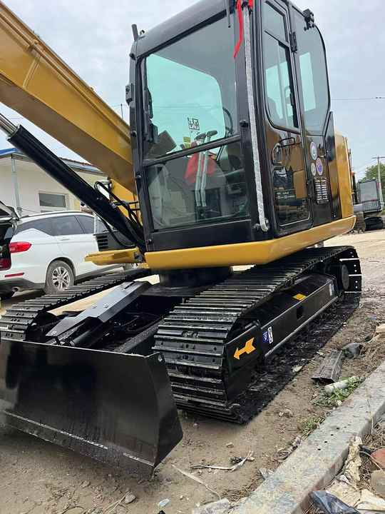 Used Caterpillar CAT 307E2 Crawler Mini Hydraulic Digger Second Hand Cat 307E2 Excavator - حفارة: صور 3 Used Caterpillar CAT 307E2 Crawler Mini Hydraulic Digger Second Hand Cat 307E2 Excavator - حفارة: صور 3