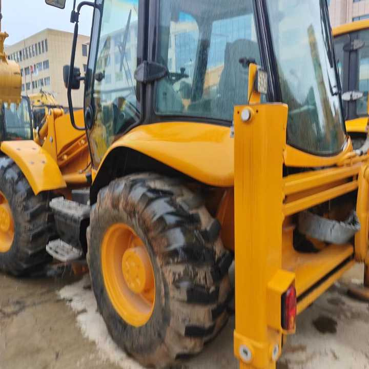 Used Heavy Construction Equipment Original Jcb 4cx Second Hand Backhoe Loader Used Machine Hot Sale - حفار متعدد الاستخدام: صور 2 Used Heavy Construction Equipment Original Jcb 4cx Second Hand Backhoe Loader Used Machine Hot Sale - حفار متعدد الاستخدام: صور 2