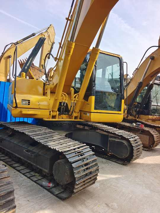 Used Koamtsu Pc200 Excavator for Sale Original Japan Brand Koamstu Pc200-7 200-8 Pc220-8 Excavator for Sale - حفارة: صور 4 Used Koamtsu Pc200 Excavator for Sale Original Japan Brand Koamstu Pc200-7 200-8 Pc220-8 Excavator for Sale - حفارة: صور 4