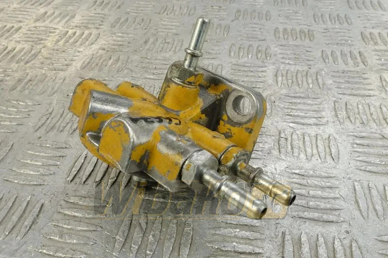 Caterpillar 309-1481 - فلتر الوقود - آلات البناء: صور 1 Caterpillar 309-1481 - فلتر الوقود - آلات البناء: صور 1