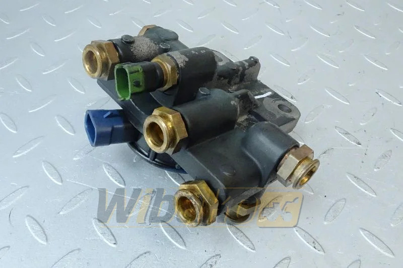 Cummins 4898756 - فلتر الوقود - آلات البناء: صور 1 Cummins 4898756 - فلتر الوقود - آلات البناء: صور 1