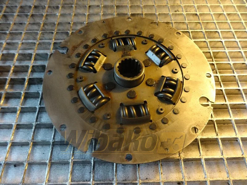 Komatsu 16/45/335 - القابض و قطع الغيار - آلات البناء: صور 1 Komatsu 16/45/335 - القابض و قطع الغيار - آلات البناء: صور 1