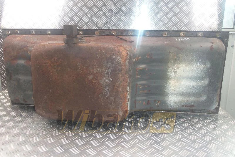 Komatsu S6D140-E2 - حوض الزيت - آلات البناء: صور 1 Komatsu S6D140-E2 - حوض الزيت - آلات البناء: صور 1