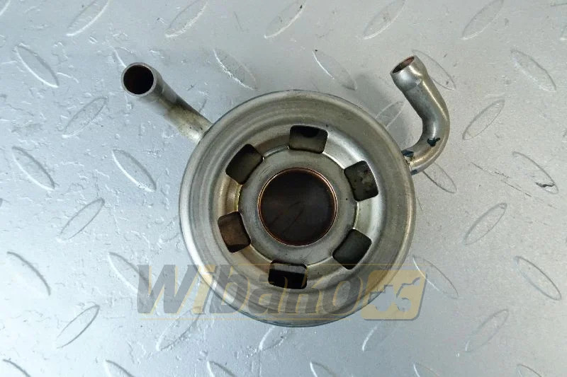 Kubota 1G646-37010 - مبرد الزيت - آلات البناء: صور 1 Kubota 1G646-37010 - مبرد الزيت - آلات البناء: صور 1