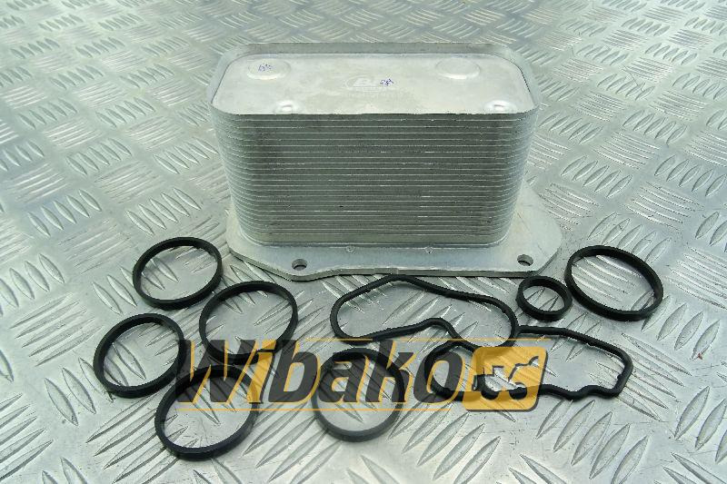 Oil cooler Deutz 04252961 - مبرد الزيت - آلات البناء: صور 1 Oil cooler Deutz 04252961 - مبرد الزيت - آلات البناء: صور 1