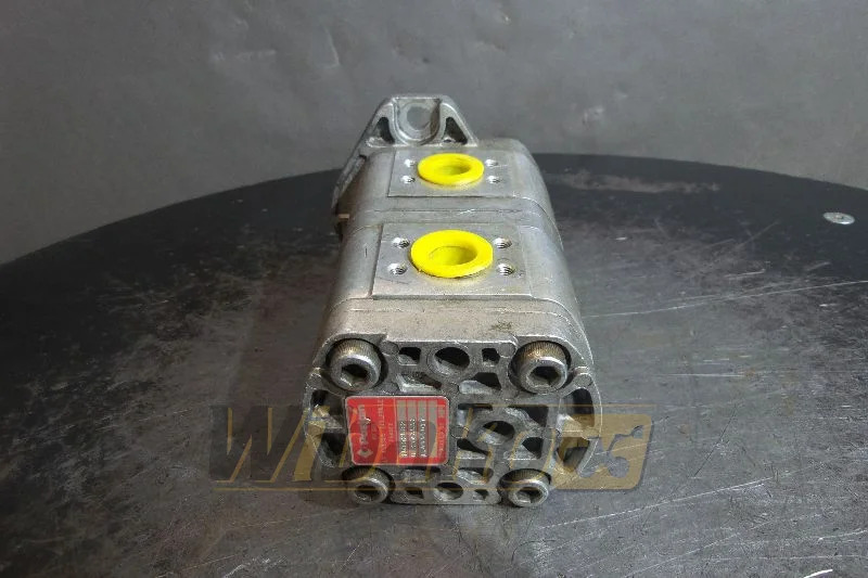 Poclain 10992682 U3943552 - مضخة هيدروليكية - آلات البناء: صور 1 Poclain 10992682 U3943552 - مضخة هيدروليكية - آلات البناء: صور 1