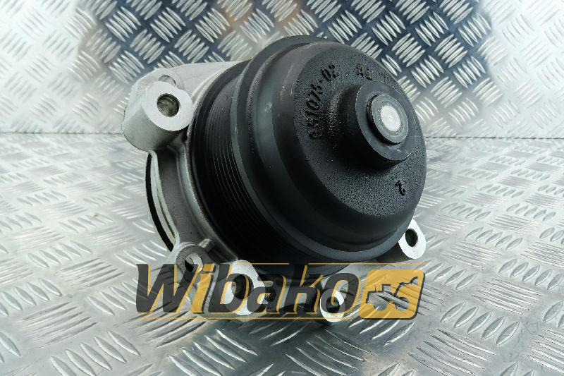 Water pump Liebherr 12863021 - مضخة المبرد - آلات البناء: صور 1 Water pump Liebherr 12863021 - مضخة المبرد - آلات البناء: صور 1