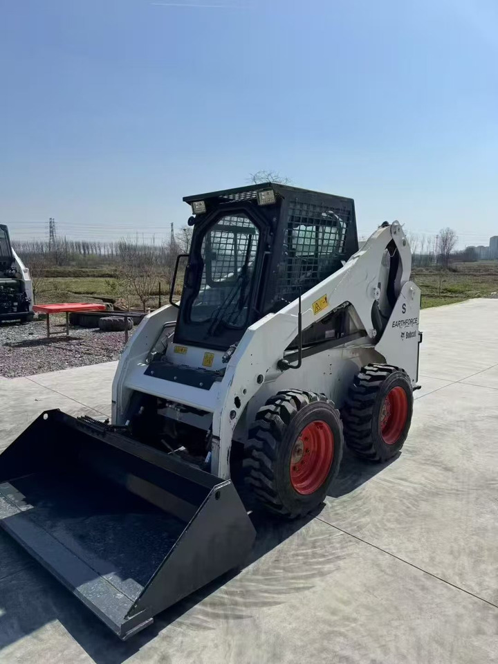 BOBCAT S180 - شيول صغير: صور 3 BOBCAT S180 - شيول صغير: صور 3