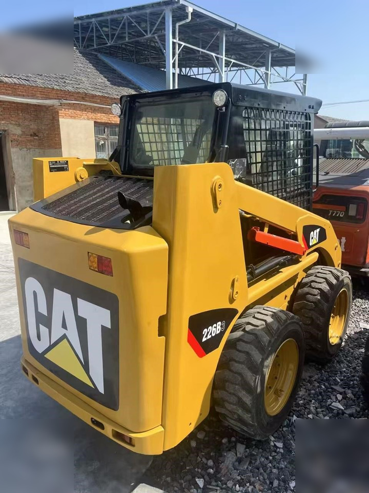 CATERPILLAR 226B3 - شيول صغير: صور 4 CATERPILLAR 226B3 - شيول صغير: صور 4