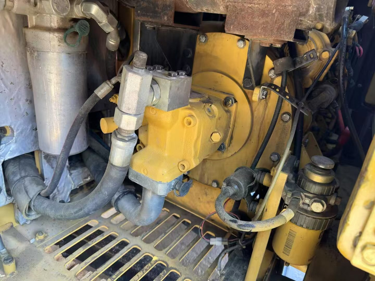 CATERPILLAR 306E - حفارات زحافة: صور 4 CATERPILLAR 306E - حفارات زحافة: صور 4