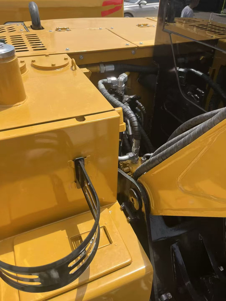 حفارات زحافة CATERPILLAR 323D2L: صور 6