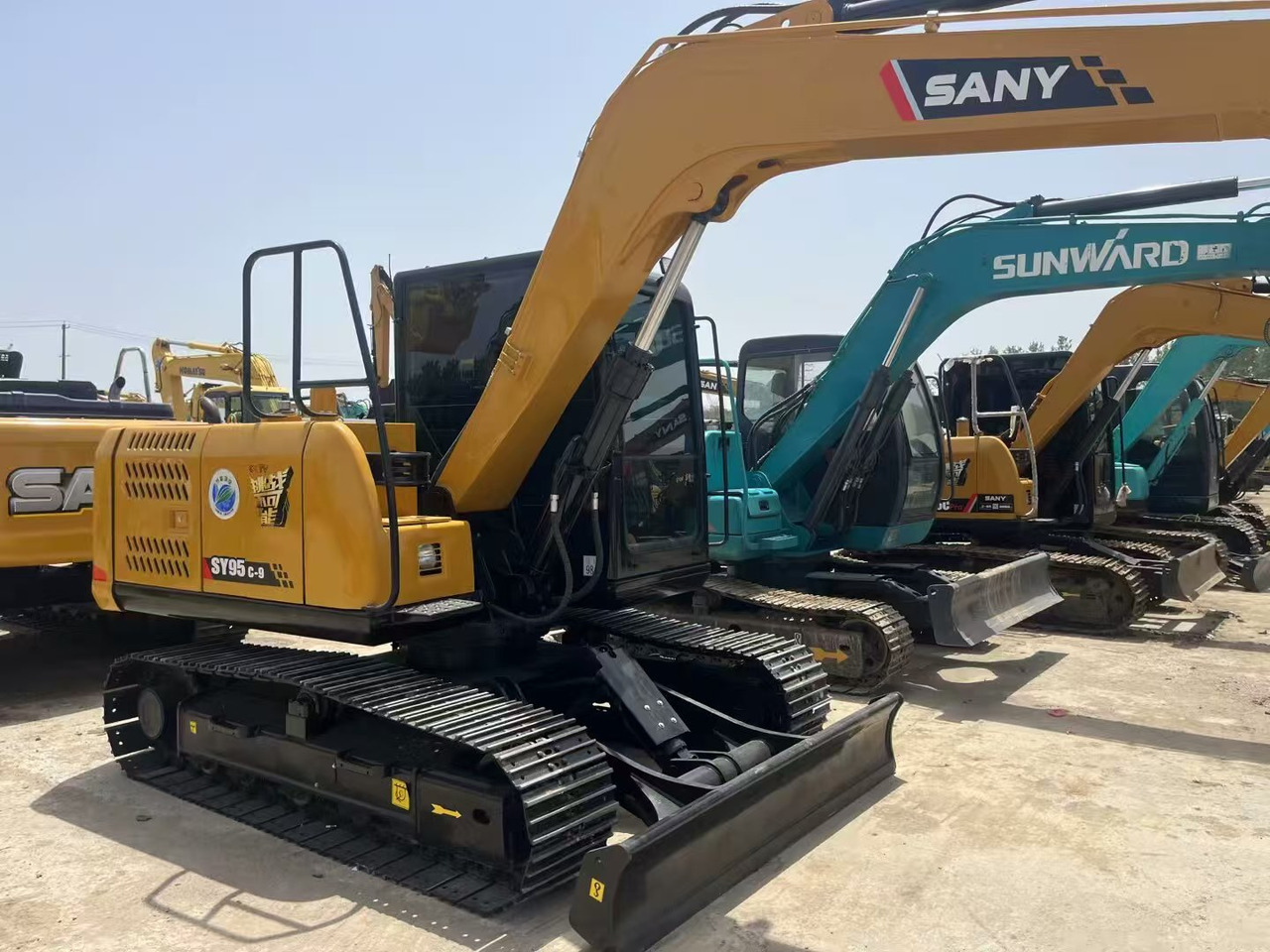 حفارات زحافة CATERPILLAR 323D2L: صور 17