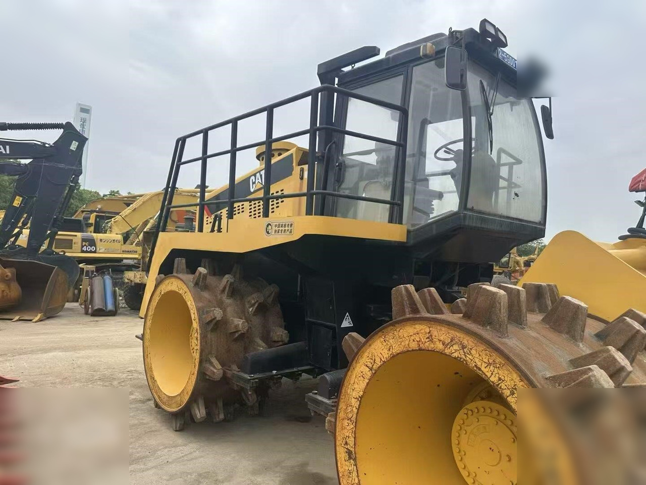 CATERPILLAR 816A - مدماج: صور 1 CATERPILLAR 816A - مدماج: صور 1