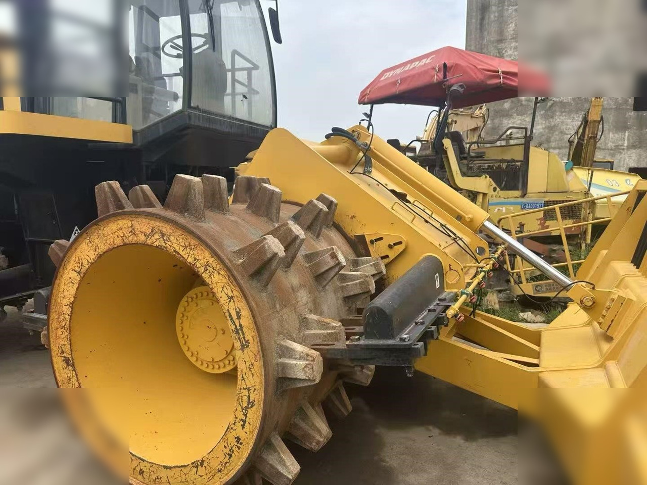 CATERPILLAR 816A - مدماج: صور 2 CATERPILLAR 816A - مدماج: صور 2