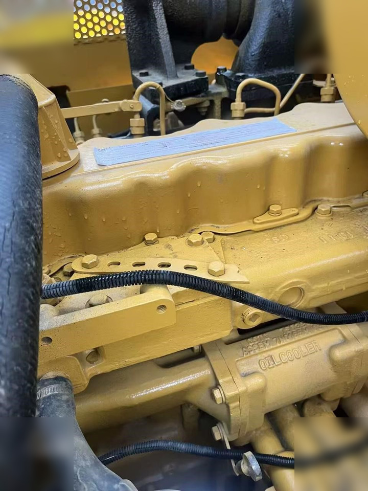 CATERPILLAR D6G - بلدوزر: صور 3 CATERPILLAR D6G - بلدوزر: صور 3