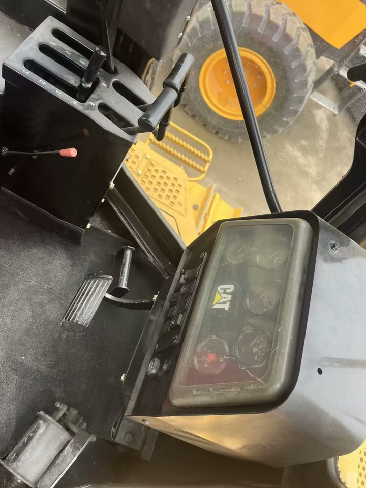 CATERPILLAR D6G - بلدوزر: صور 4 CATERPILLAR D6G - بلدوزر: صور 4