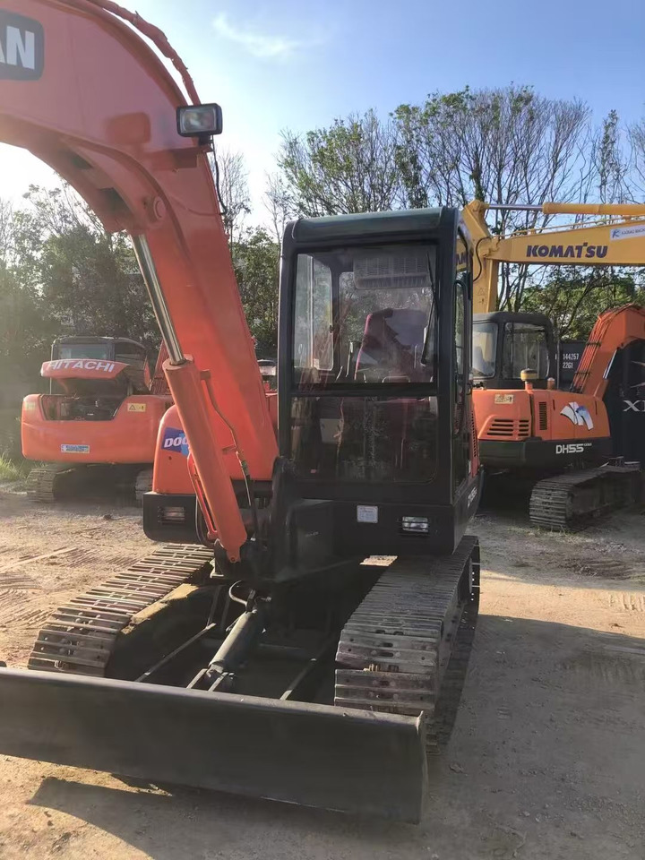 DOOSAN 55-9c - حفارة مصغرة: صور 3 DOOSAN 55-9c - حفارة مصغرة: صور 3