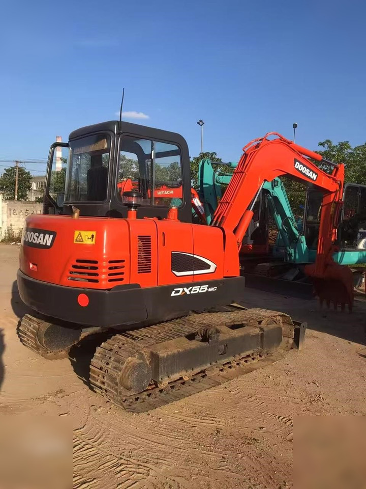 DOOSAN DH55-V - حفارة مصغرة: صور 1 DOOSAN DH55-V - حفارة مصغرة: صور 1