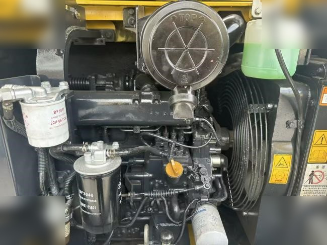 KOMATSU PC56-7 - حفارة مصغرة: صور 5 KOMATSU PC56-7 - حفارة مصغرة: صور 5