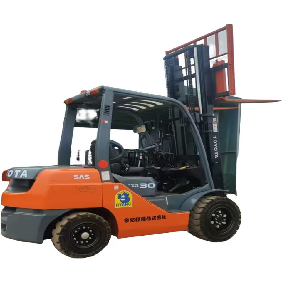 Toyata 3-ton - الرأسي رفع الصاري: صور 1 Toyata 3-ton - الرأسي رفع الصاري: صور 1