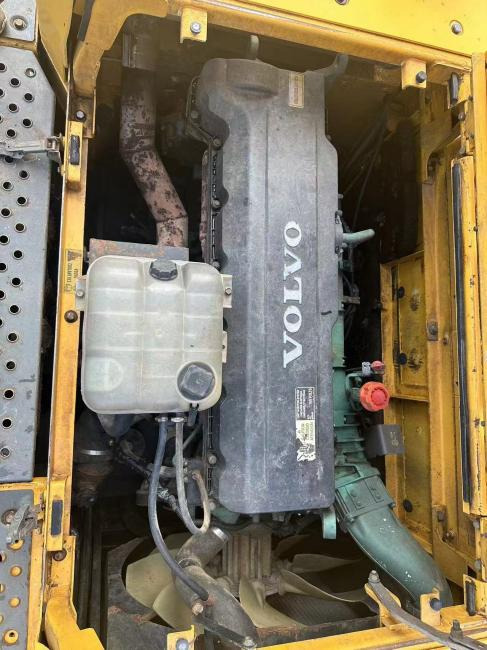 VOLVO EC480 - حفارات زحافة: صور 3 VOLVO EC480 - حفارات زحافة: صور 3