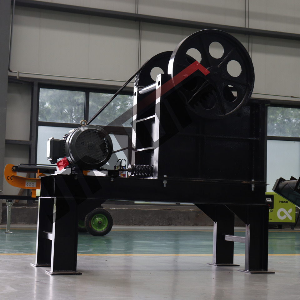 HIGHTOP 2026 New Electric Jaw Crusher - كسارة فكية: صور 5 HIGHTOP 2026 New Electric Jaw Crusher - كسارة فكية: صور 5