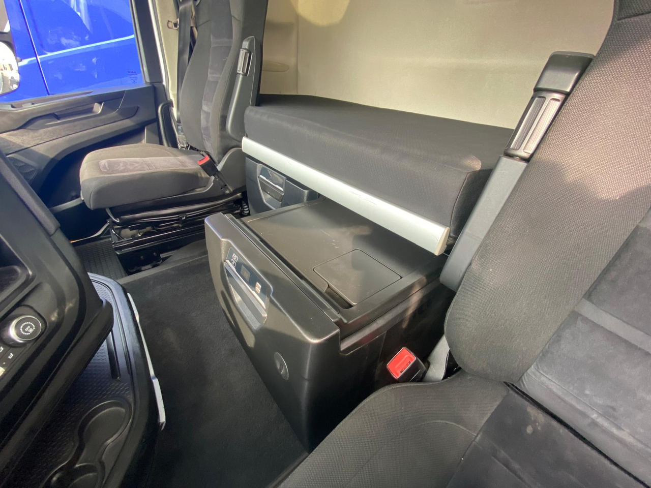 IVECO S-WAY AS260S48 إيجار IVECO S-WAY AS260S48: صور 11
