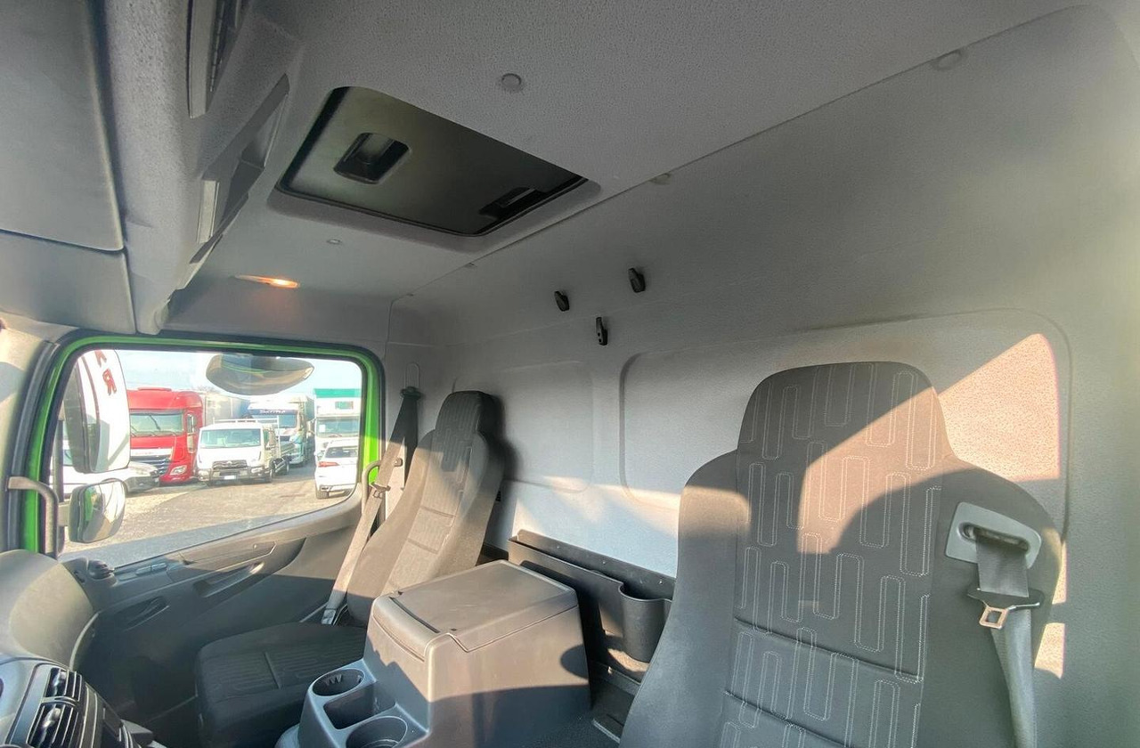 MERCEDES ATEGO 16.23 CASSONE E SPONDA POSTERIORE - شاحنة ستارة: صور 5 MERCEDES ATEGO 16.23 CASSONE E SPONDA POSTERIORE - شاحنة ستارة: صور 5
