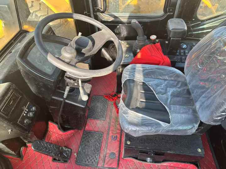 90% New CAT 950h Used Wheel Loader, Powerful, Low Price, and Very Good Quality - اللودر بعجل: صور 3 90% New CAT 950h Used Wheel Loader, Powerful, Low Price, and Very Good Quality - اللودر بعجل: صور 3