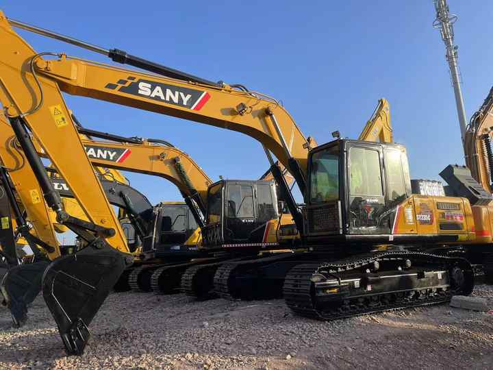 China Famous Brand Used Sany 23ton Excavator Used Sany SY235C Hydraulic Excavator 90% New with Excellent Performance for Sale - حفارات زحافة: صور 1 China Famous Brand Used Sany 23ton Excavator Used Sany SY235C Hydraulic Excavator 90% New with Excellent Performance for Sale - حفارات زحافة: صور 1