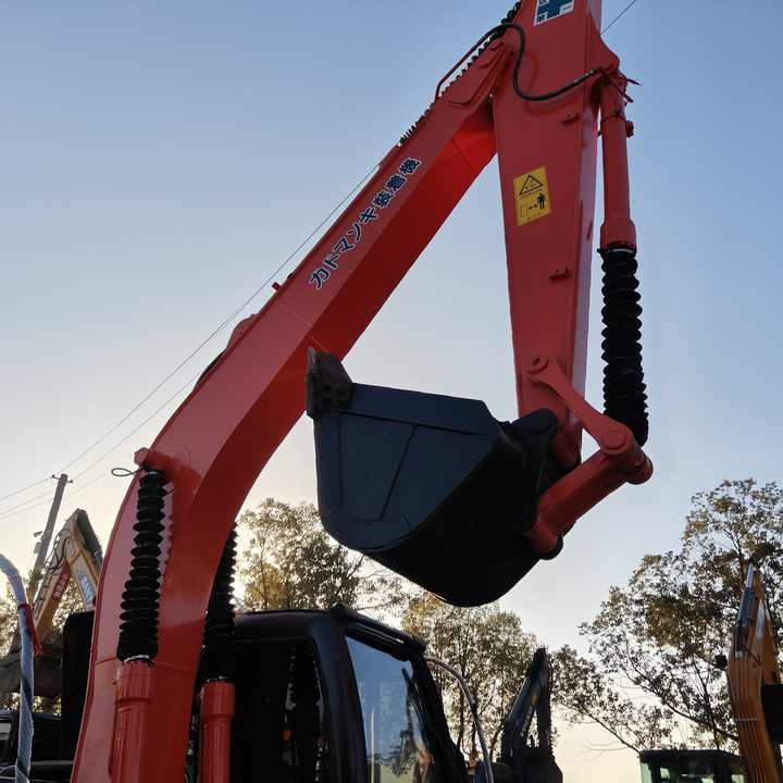 HITACHI ZX130 , Original Japan Surplus Hitachi ZX130 for Sale - حفارات زحافة: صور 3 HITACHI ZX130 , Original Japan Surplus Hitachi ZX130 for Sale - حفارات زحافة: صور 3