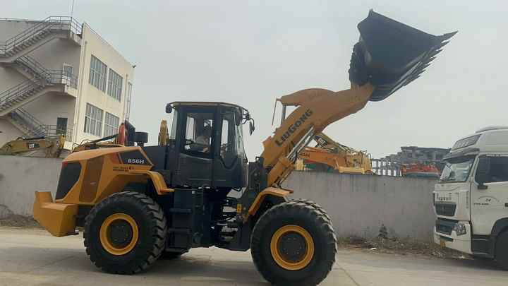 Liugong 856h 90% Wheel Loader New , Powerful, Low Price, and Very Good Quality - اللودر بعجل: صور 2 Liugong 856h 90% Wheel Loader New , Powerful, Low Price, and Very Good Quality - اللودر بعجل: صور 2