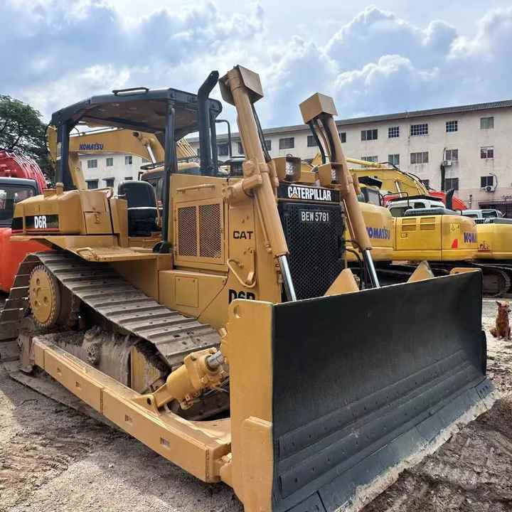 Original Caterpillar D6r Bulldozer Used Caterpillar D5 D6 D7 Bulldozer on Sale High Quality Caterpillar D6r Bulldozer - بلدوزر: صور 5 Original Caterpillar D6r Bulldozer Used Caterpillar D5 D6 D7 Bulldozer on Sale High Quality Caterpillar D6r Bulldozer - بلدوزر: صور 5