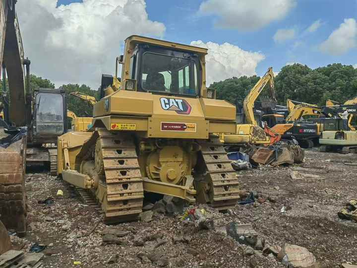 Original Japan Brand Cat D6r Bulldozer in Stock High Quality Cat D5 D6 D7 D10 Bulldozer for Sale - بلدوزر: صور 4 Original Japan Brand Cat D6r Bulldozer in Stock High Quality Cat D5 D6 D7 D10 Bulldozer for Sale - بلدوزر: صور 4
