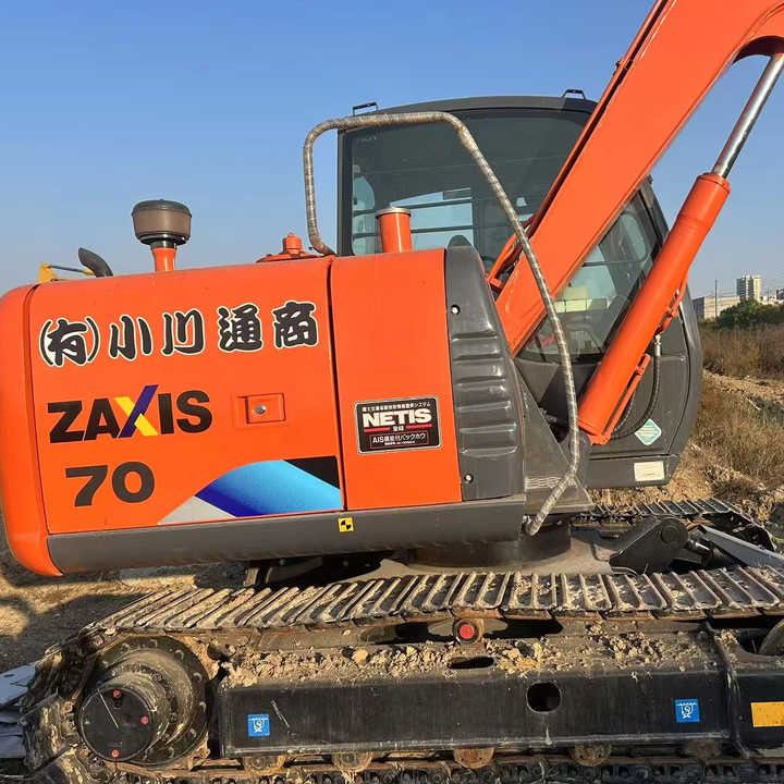 Original Japan Hitachi Used Zx55 Excavator for Sale Used Hitachi Zx60 Zx70 Hydraulic Excavator Hitachi Zaxis 55 Digger - حفارة مصغرة: صور 1 Original Japan Hitachi Used Zx55 Excavator for Sale Used Hitachi Zx60 Zx70 Hydraulic Excavator Hitachi Zaxis 55 Digger - حفارة مصغرة: صور 1