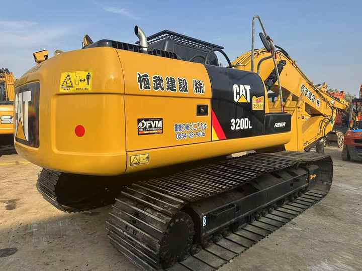 Original Made Used Cat 320D Crawler Caterpillar Excavator Hydraulic Machine Caterpillar Digger Cat 320d Used Excavators - حفارات زحافة: صور 3 Original Made Used Cat 320D Crawler Caterpillar Excavator Hydraulic Machine Caterpillar Digger Cat 320d Used Excavators - حفارات زحافة: صور 3