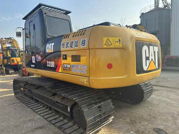 Original Made Used Cat 320D Crawler Caterpillar Excavator Hydraulic Machine Caterpillar Digger Cat 320d Used Excavators - حفارات زحافة: صور 2 Original Made Used Cat 320D Crawler Caterpillar Excavator Hydraulic Machine Caterpillar Digger Cat 320d Used Excavators - حفارات زحافة: صور 2