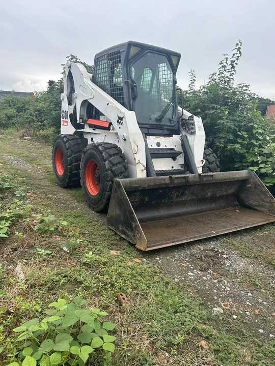 Second Hand BOBCAT S300 Skid-steer Loader with Very Good Performance Is for Sale at a Low Price - شيول صغير: صور 2 Second Hand BOBCAT S300 Skid-steer Loader with Very Good Performance Is for Sale at a Low Price - شيول صغير: صور 2
