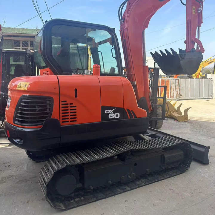 Second Hand Doosan Dx-60 Excavator for Sale - حفارات زحافة: صور 1 Second Hand Doosan Dx-60 Excavator for Sale - حفارات زحافة: صور 1
