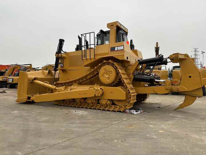 USED ORIGINAL CAT D10r Large Bulldozer for Sale Spot Cat D10 Bulldozer Cat D5 D6 D7 D10 Bulldozer in China - بلدوزر: صور 4 USED ORIGINAL CAT D10r Large Bulldozer for Sale Spot Cat D10 Bulldozer Cat D5 D6 D7 D10 Bulldozer in China - بلدوزر: صور 4