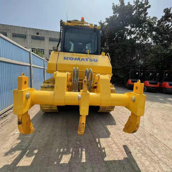 Used Komatsu Bulldozer D65ex Strong Power Komatsu D65ex Track Dozer for Sale - بلدوزر: صور 5 Used Komatsu Bulldozer D65ex Strong Power Komatsu D65ex Track Dozer for Sale - بلدوزر: صور 5