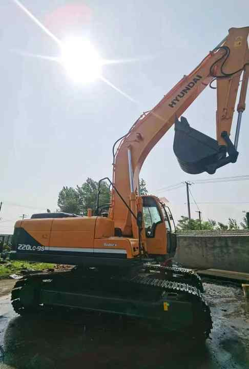 Used Machines Doosan Dx220-9 for Sale ,original Excavator for Sale - حفارات زحافة: صور 5 Used Machines Doosan Dx220-9 for Sale ,original Excavator for Sale - حفارات زحافة: صور 5