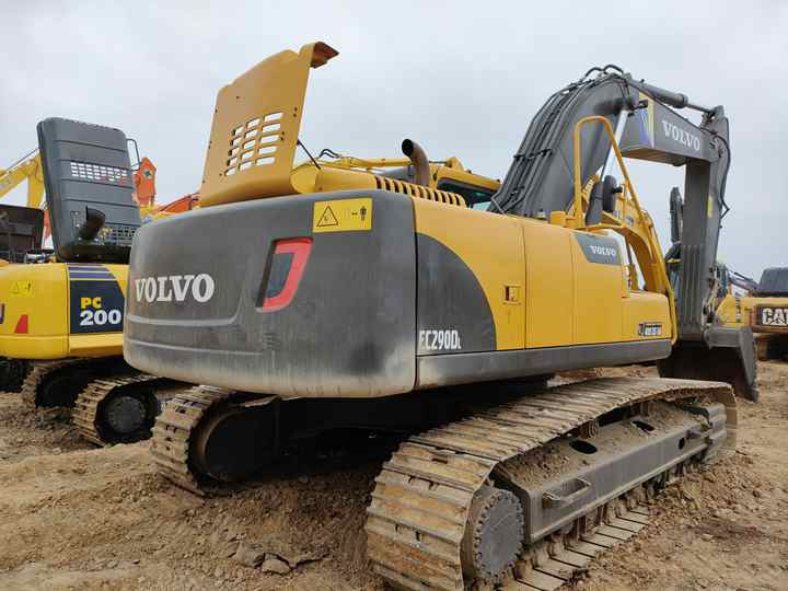 Used Strong Power volvo EC290 Korea Excavator volvo Excavator 290 for Sale 20T 30T EC210 EC240 EC300 EC360 - حفارة: صور 5 Used Strong Power volvo EC290 Korea Excavator volvo Excavator 290 for Sale 20T 30T EC210 EC240 EC300 EC360 - حفارة: صور 5