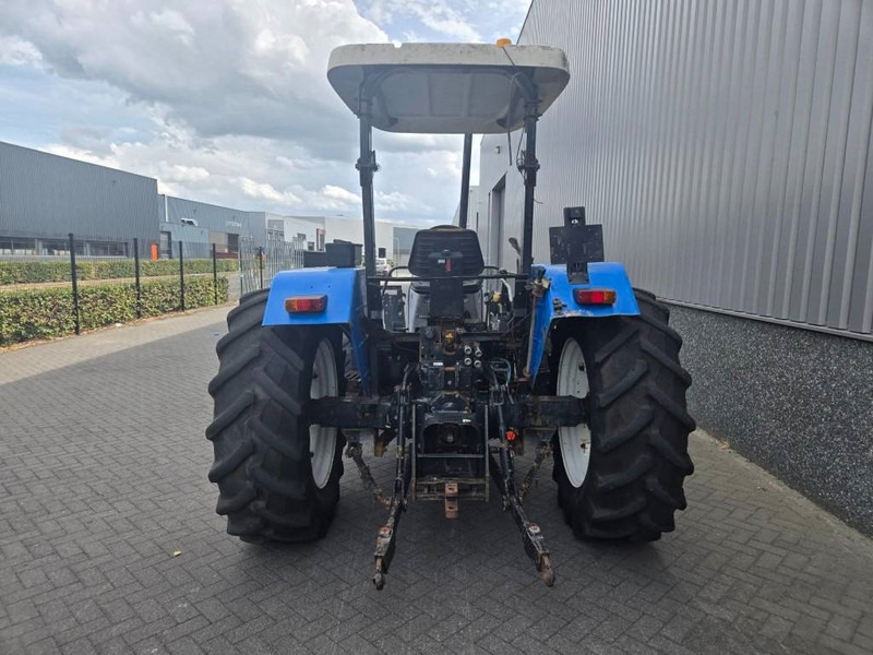 New Holland TL 90 A - جرار: صور 4 New Holland TL 90 A - جرار: صور 4
