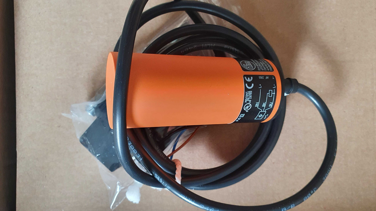 Czujnik zbiornika ziarna kombajn Deutz Fahr 2.7099.019.0 - مِکشاف - الآلات والماكينات الزراعية: صور 1 Czujnik zbiornika ziarna kombajn Deutz Fahr 2.7099.019.0 - مِکشاف - الآلات والماكينات الزراعية: صور 1