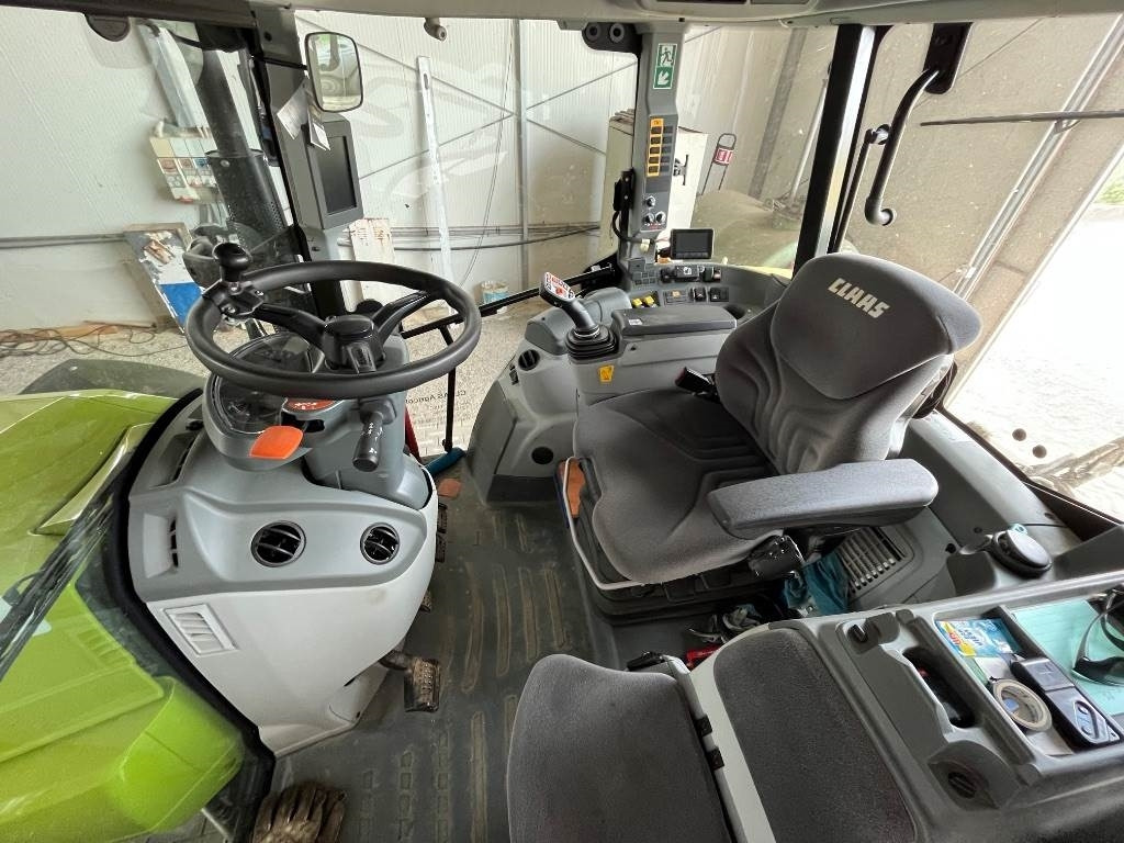 Claas Arion 440 - جرار: صور 2 Claas Arion 440 - جرار: صور 2